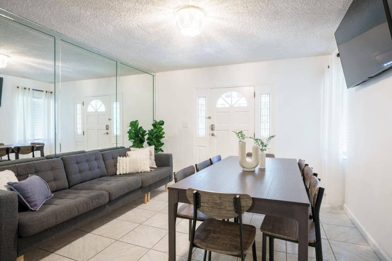 Modern 3-Bedroom In The Heart Of Wynwood Art District マイアミ エクステリア 写真