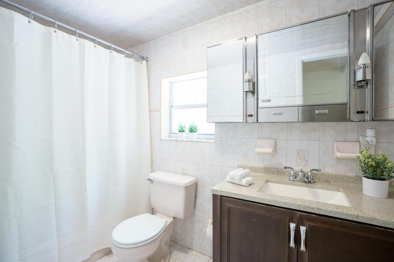 Modern 3-Bedroom In The Heart Of Wynwood Art District マイアミ エクステリア 写真